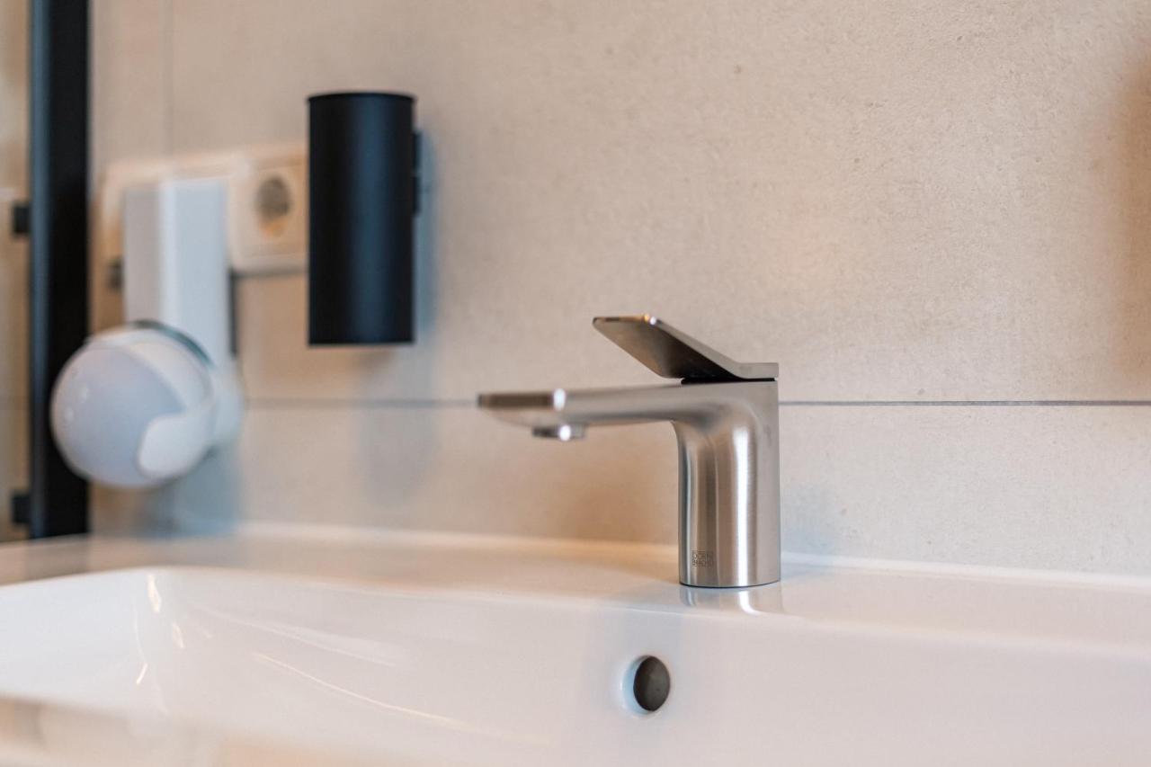 Alpdeluxe Smart Home - Balkon-Wanne-Tiefgarage-Bbq Kolbermoor Exteriör bild