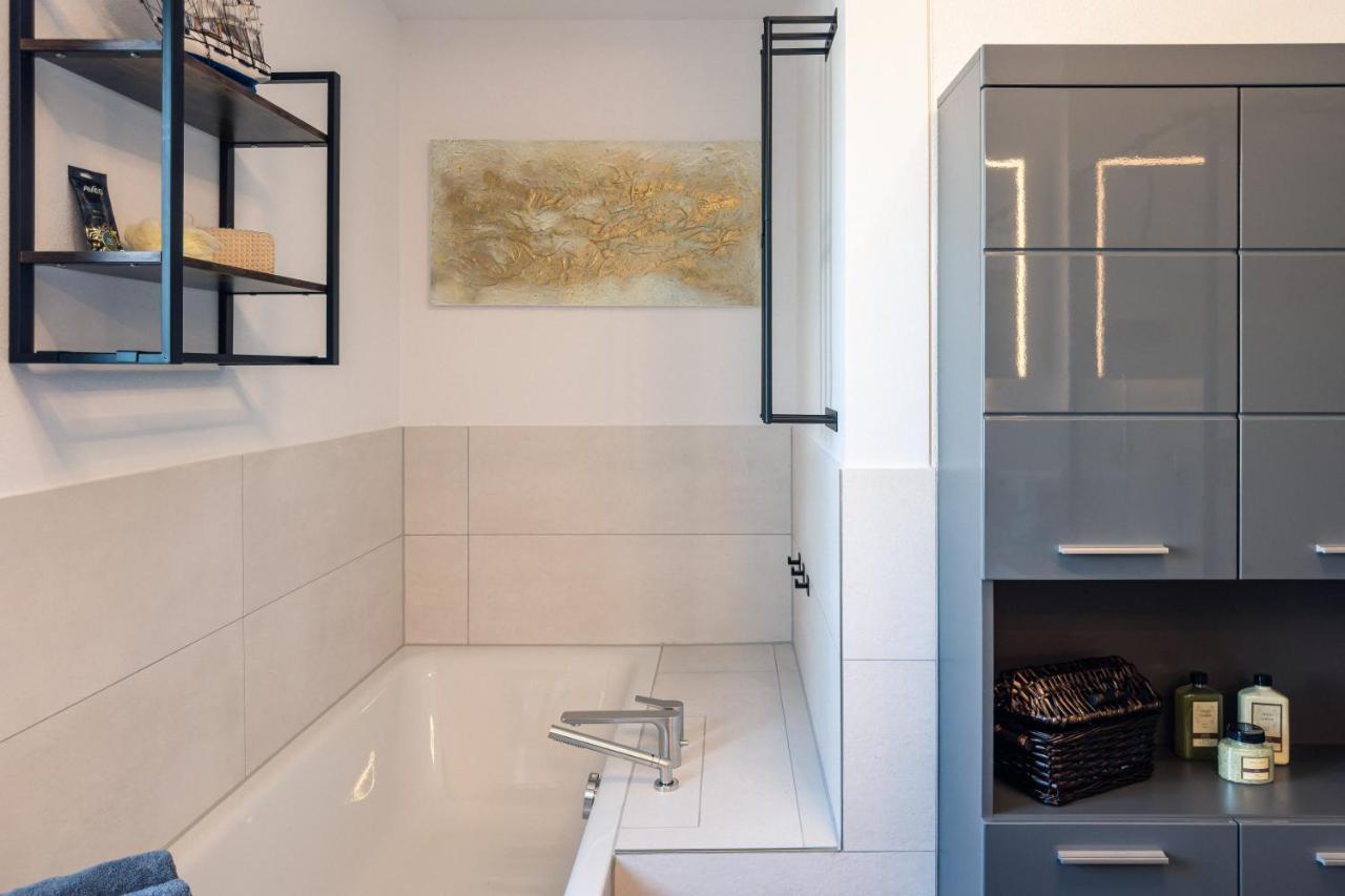 Alpdeluxe Smart Home - Balkon-Wanne-Tiefgarage-Bbq Kolbermoor Exteriör bild